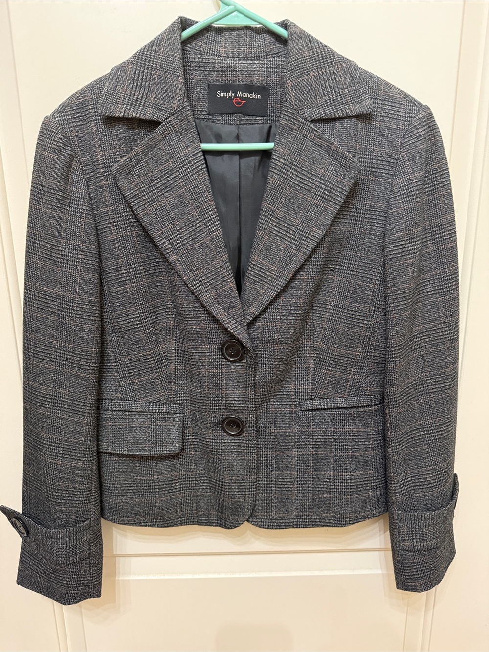 Women's Gray Glen Plaid Tailored Blazer. Size 8. 
Sold as is. No size label.